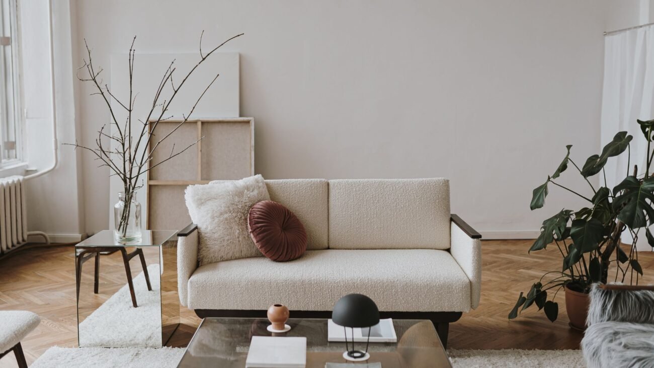 How to Make a Small Room Look Larger