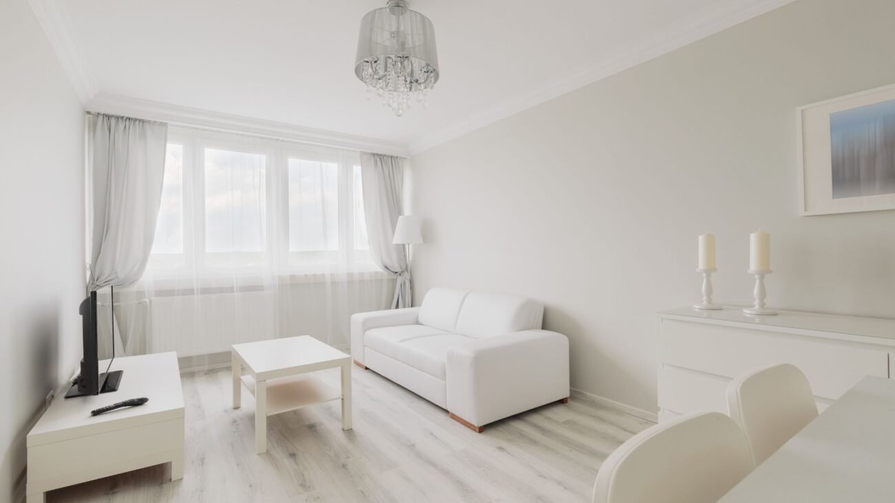How to Make a Small Room Look Larger