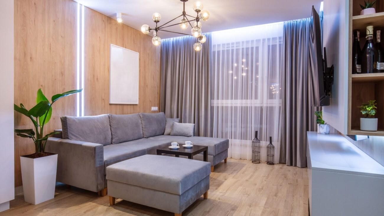 How to Make a Small Room Look Larger