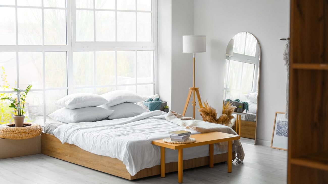 How to Make a Small Room Look Larger