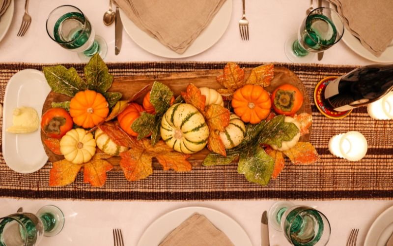 Decorate a Table for Thanksgiving Dinner