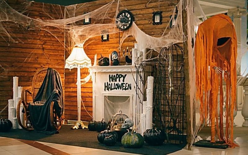 Top 2024 Halloween Decor Trends to Haunt Your Home