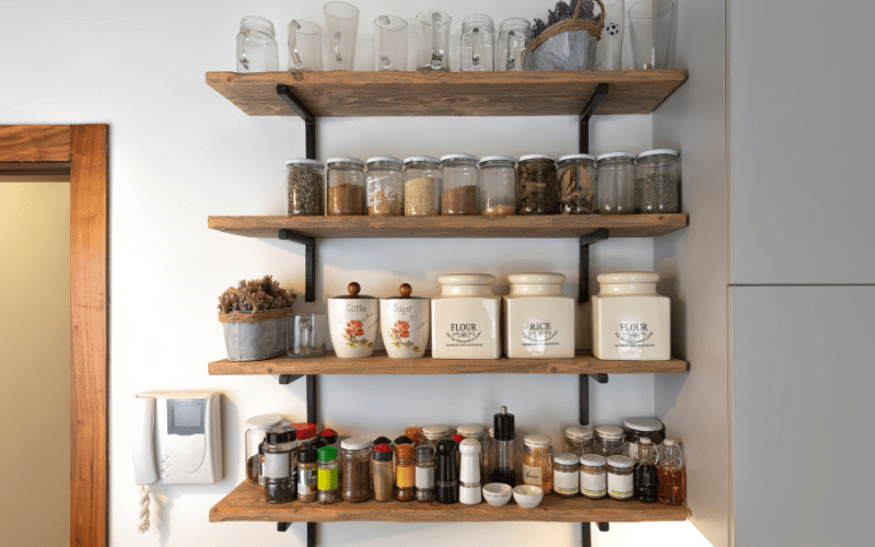 How to Decorate Kitchen Shelves