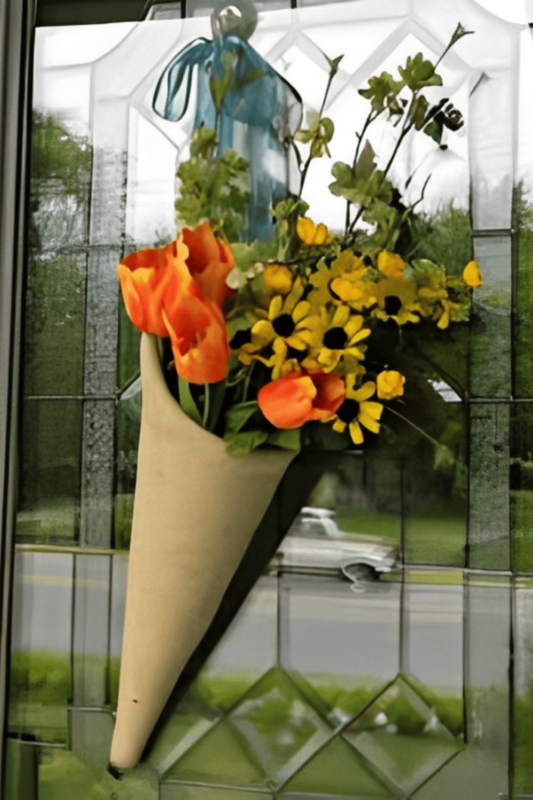 Spring Door Hanger